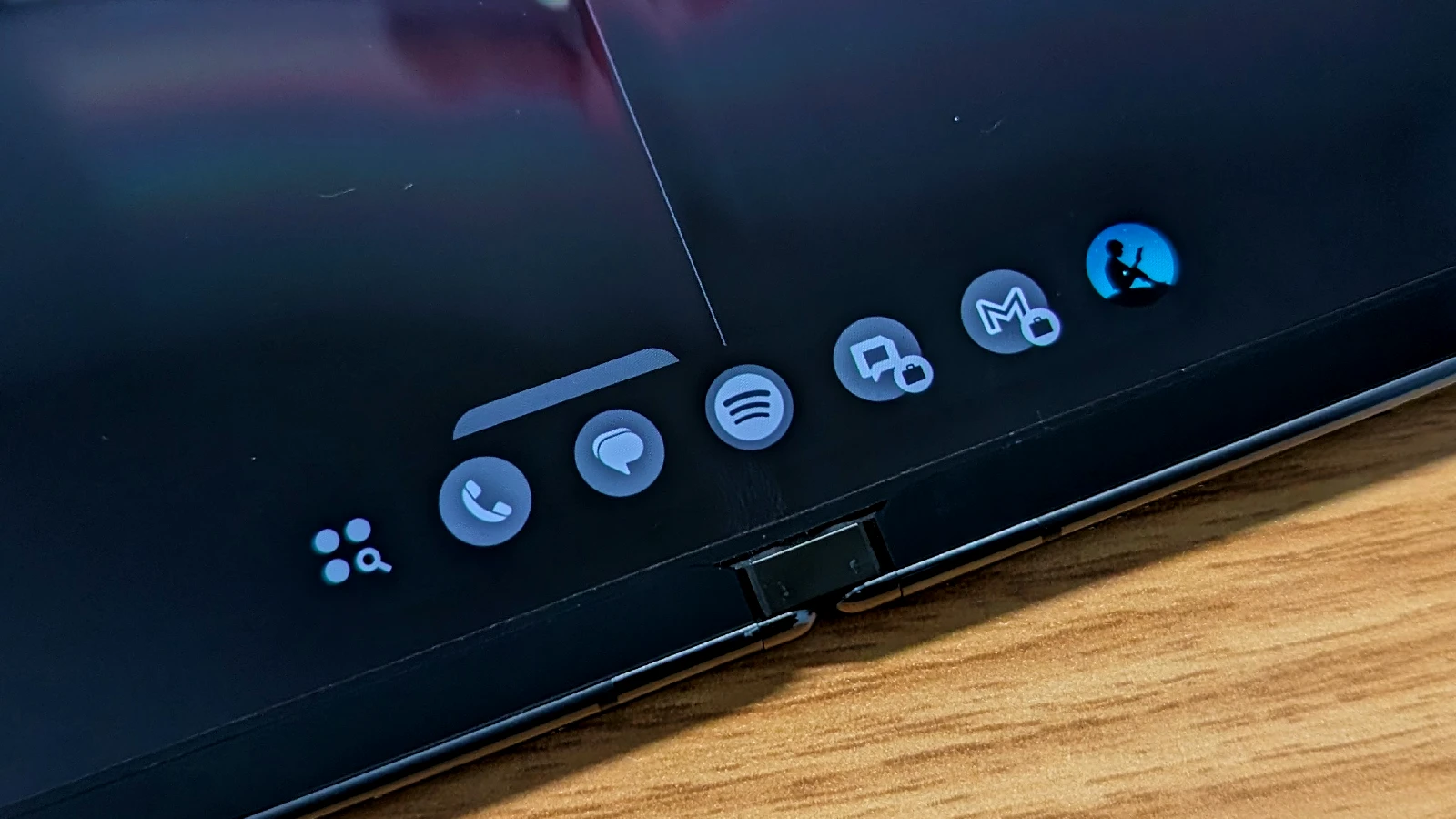 Android 15 DP2 で Pixel Fold と Tablet のタスクバーを常に表示できるようになりました