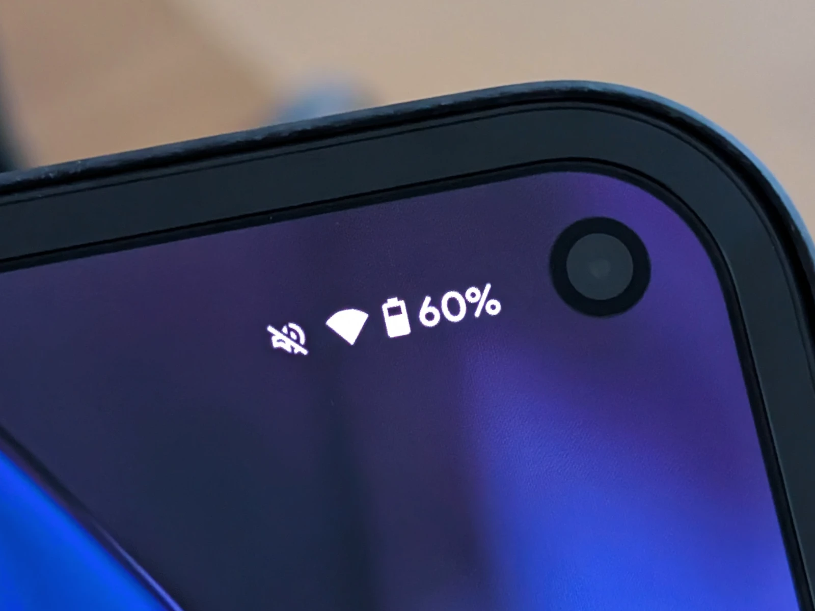 Google Pixel 9 Pro Fold Android 15 Battery Icon