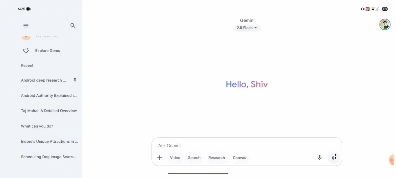 タブレット向けに最適化された Gemini の新しい UI のスクリーンショット