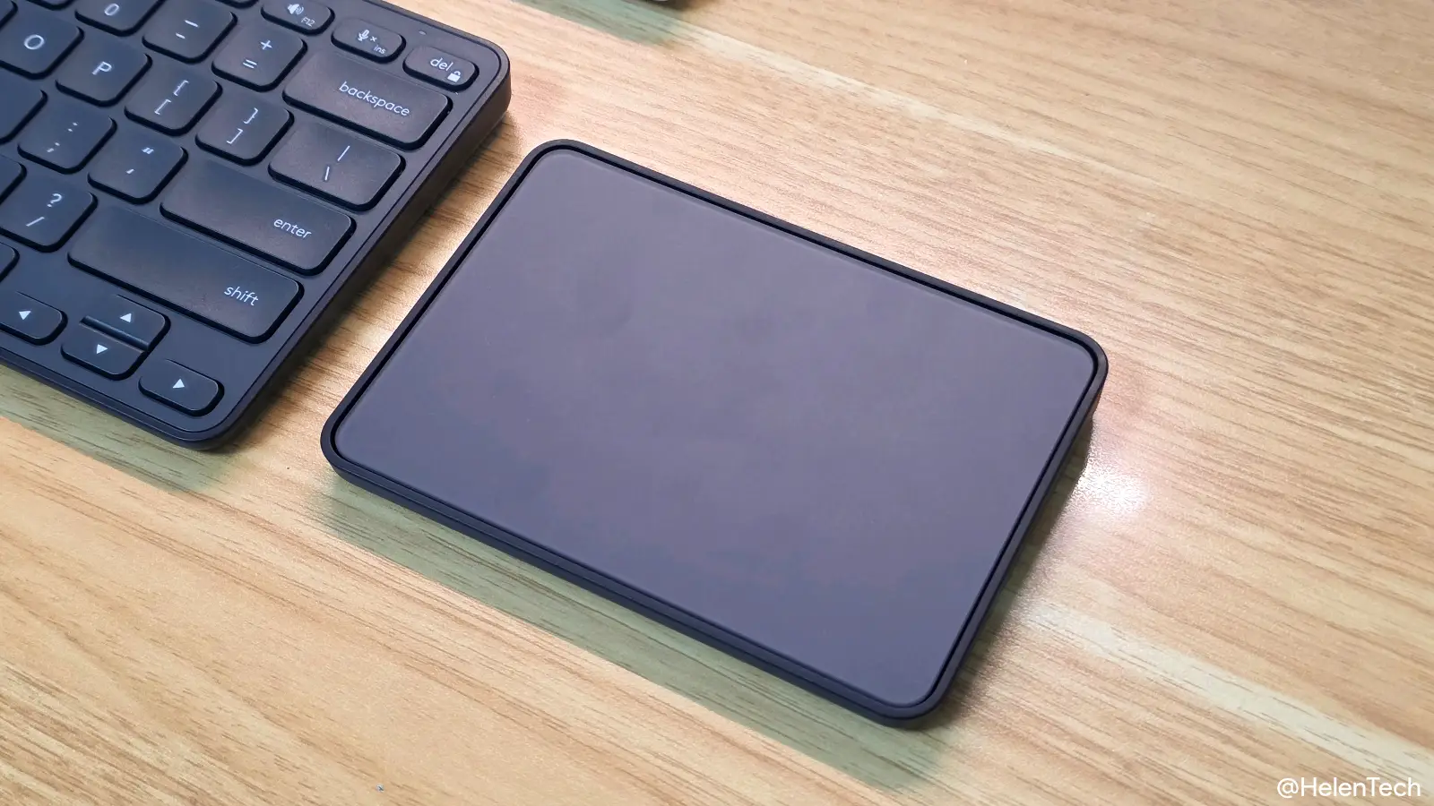 Works with Chromebook 認証を取得したロジクール (Logitech) のタッチパッド ｢Casa Touch｣の写真