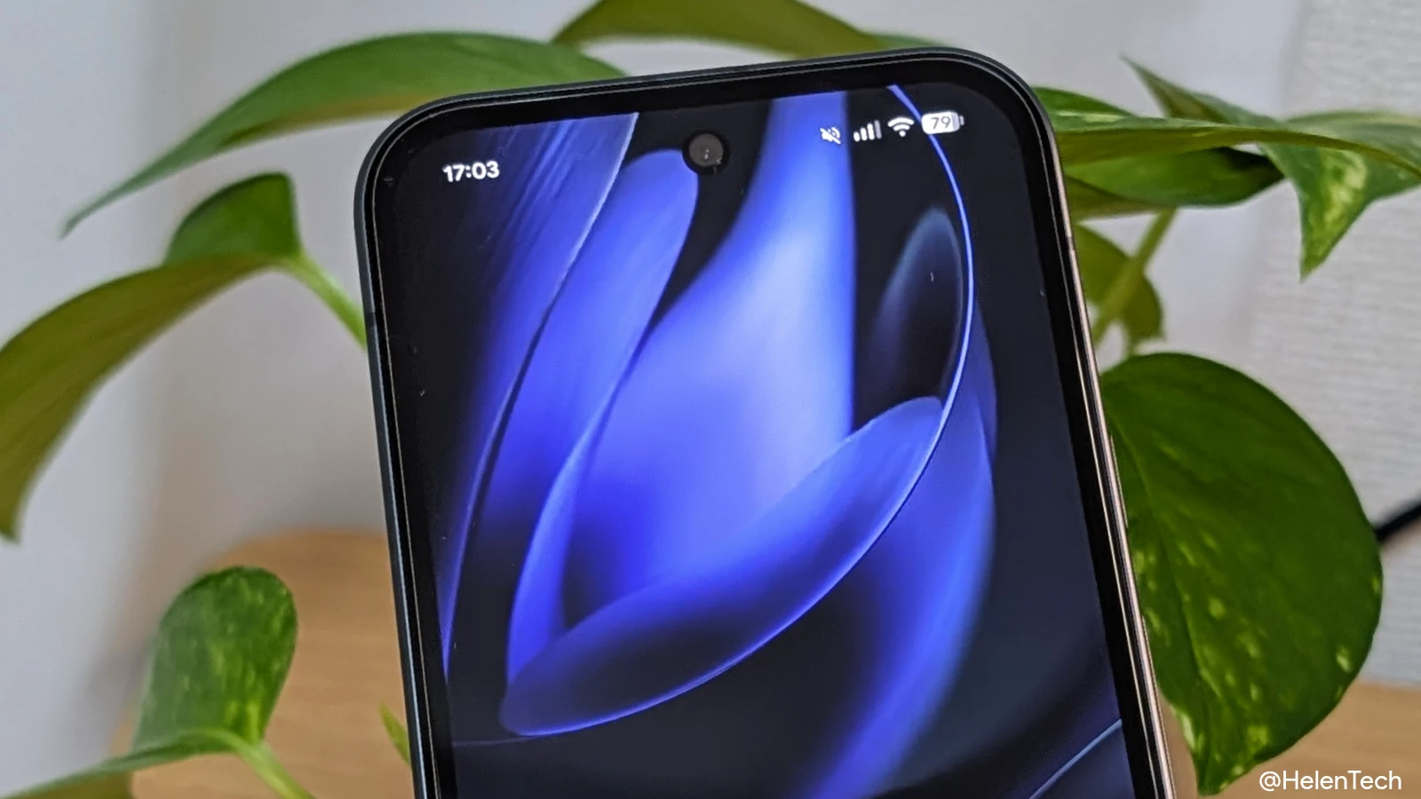 Android 16 QPR3 Beta 1 の Google Pixel スマートフォンから「スナップショット」を非表示にしているところ