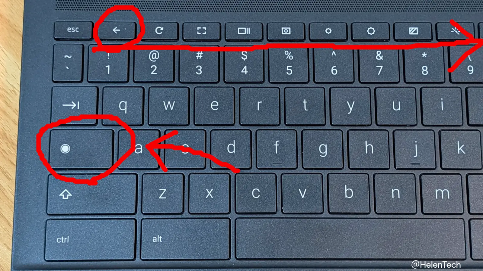 Chromebook のランチャーキーと最上段のキーをハイライトしている画像