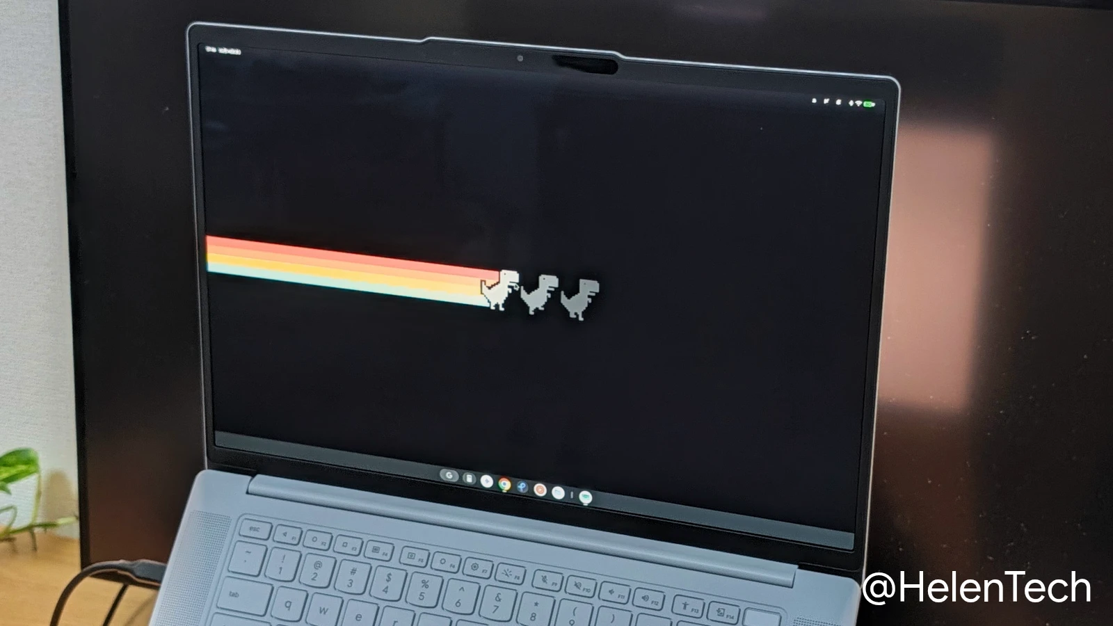 Lenovo Googlebook 15 のディスプレイ